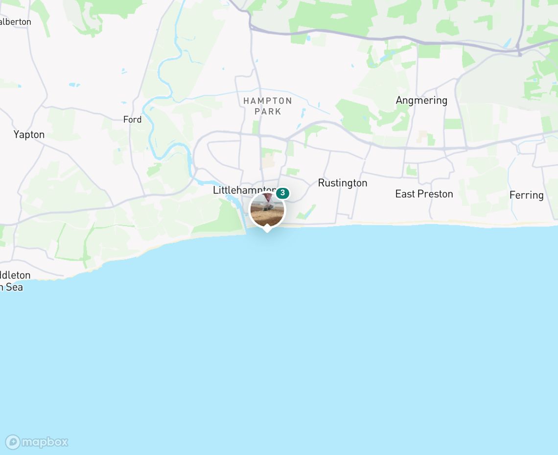 Map showing where East beach little hampton is, in United Kingdom